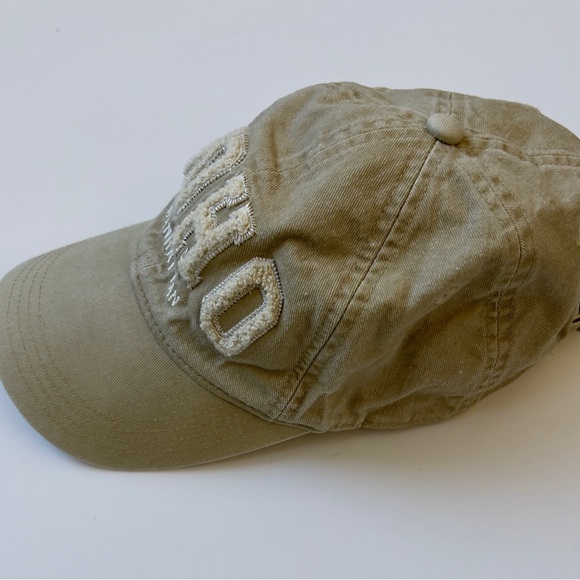 H&M Beige Casual Cap - Picture 2 of 3